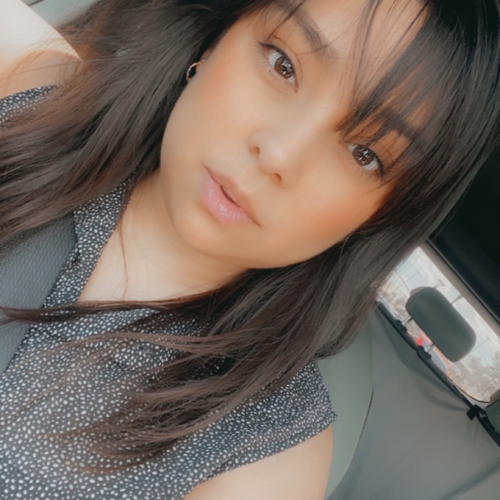 Meet your Posher, Karina